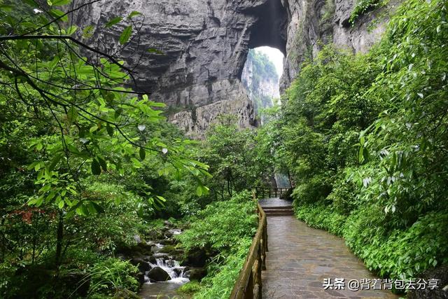 重庆十大旅游景点（重庆必玩的十大景区）(1)