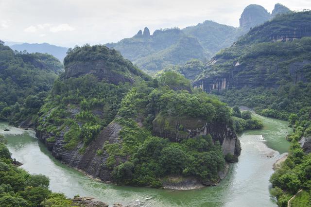 丹霞地貌在哪里（中国最美7大丹霞 6个在南方）(6)