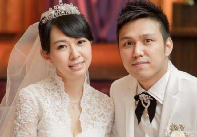 卓依婷死了吗，37岁卓依婷近照少女感十足(10)