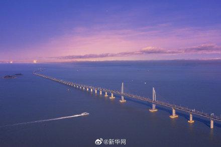 港珠澳跨海大桥（港珠澳大桥开通三周年）