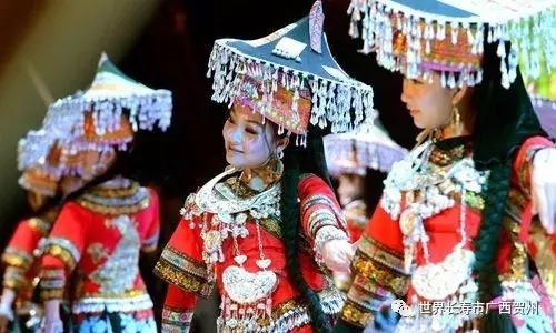 瑶族的传统节日是什么（揭开瑶族最盛大节日的神秘面纱）(1)