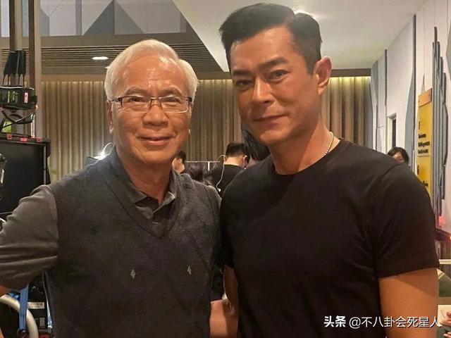 香港影视男演员（14位香港老牌男神年轻时个个是大帅哥）(56)