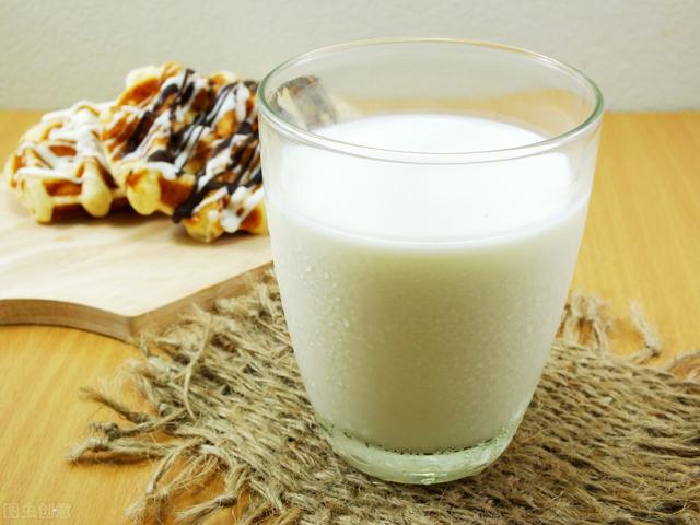 纯牛奶可以加热吗（纯牛奶加热的正确方法是）(5)
