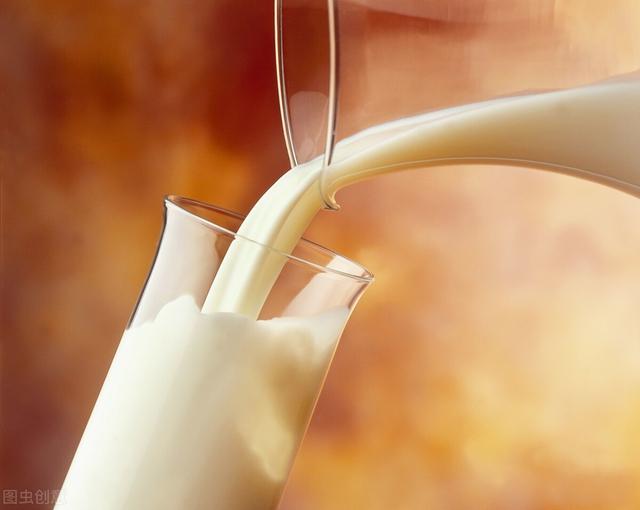 纯牛奶可以加热吗（纯牛奶加热的正确方法是）(9)