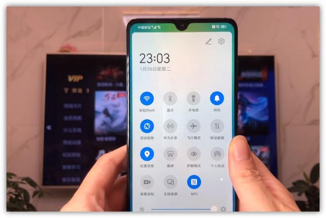 投屏怎么连接电视（手机投屏到电视上）(1)
