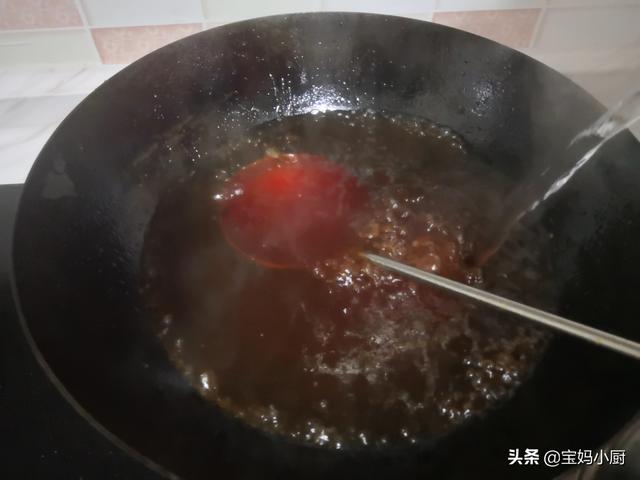 蹄膀怎么做好吃（年夜饭硬菜来了猪肘子用这方法做）(7)