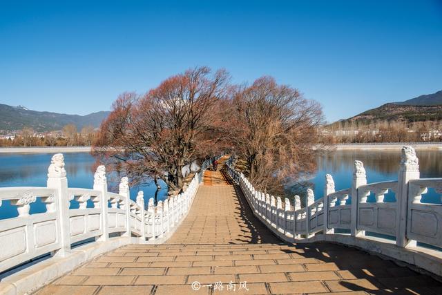 两日游哪里好玩（丽江4个必去的景点）(14)