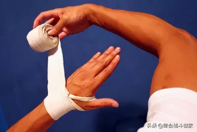 拳击绷带怎么缠（还不会缠绷带这里有普适的缠手方法）(8)