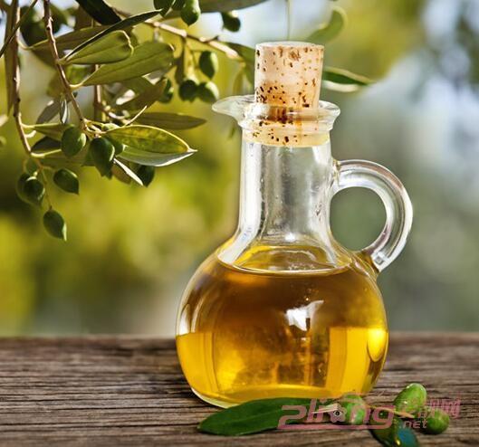 橄榄油怎么祛斑（橄榄油美白方法呵护每一寸肌肤）(1)