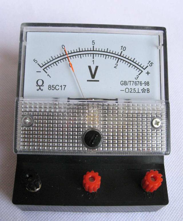 电压表的使用方法（初中物理关于电压表的认识与使用）(2)