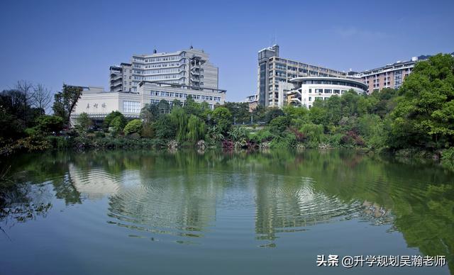 重庆211大学（上不了985 211学校还能选择这5所重庆本土）(11)