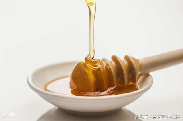蜂蜜保质期一般多久（蜂蜜可以放多久出现这个味道就得扔了）(2)