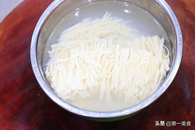 正宗三鲜汤的做法（天冷了为家人做一碗三鲜汤）(4)