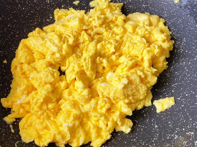 鸡蛋酱怎么做好吃（东北人最爱吃的鸡蛋酱做法）(4)