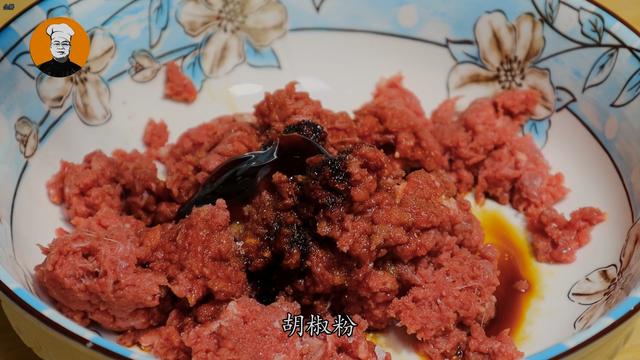 牛肉饺子怎样调馅（牛肉饺子好吃有诀窍）(5)