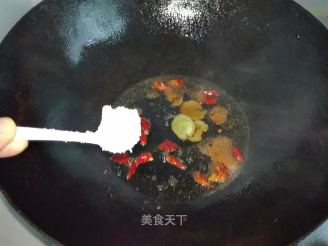 大头菜的腌制方法（酱三样腌几小时就可以吃上）(9)