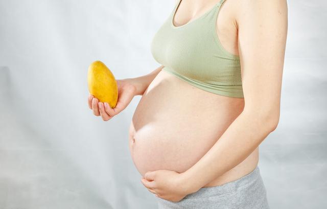 孕妇可以吃金桔吗（怀孕吃水果这三种比肉还容易长胖）(8)