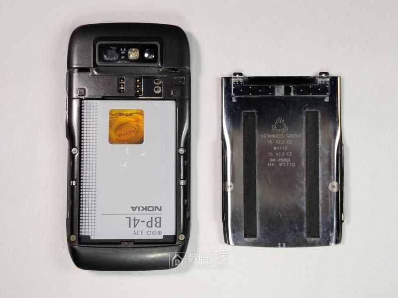诺基亚e71手机卡怎么安装（诺基亚手机插卡教程）(10)