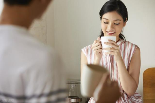 和女生聊不来怎么办，和女生没话题聊怎么办(4)