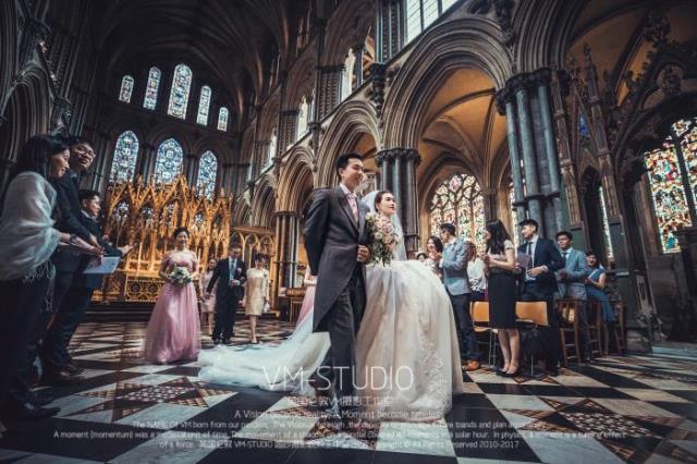教堂式婚礼，英国教堂婚礼是如何做到传统又浪漫的(24)