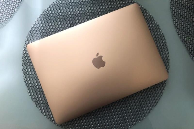 macbookair重量比较（目前为止最轻薄笔记本）