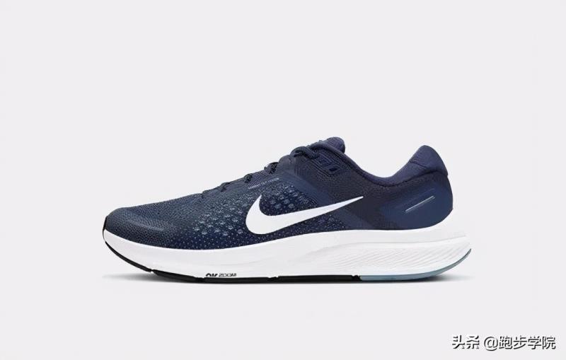 nike跑鞋哪个系列最好（nike跑鞋全系列）(12)