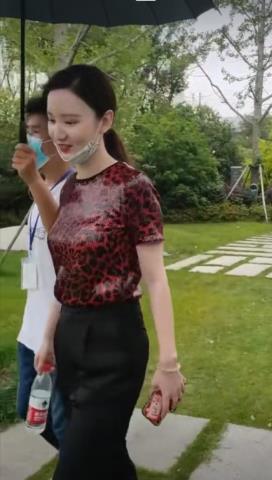 演员张萌老公（与富豪老公低调完婚）