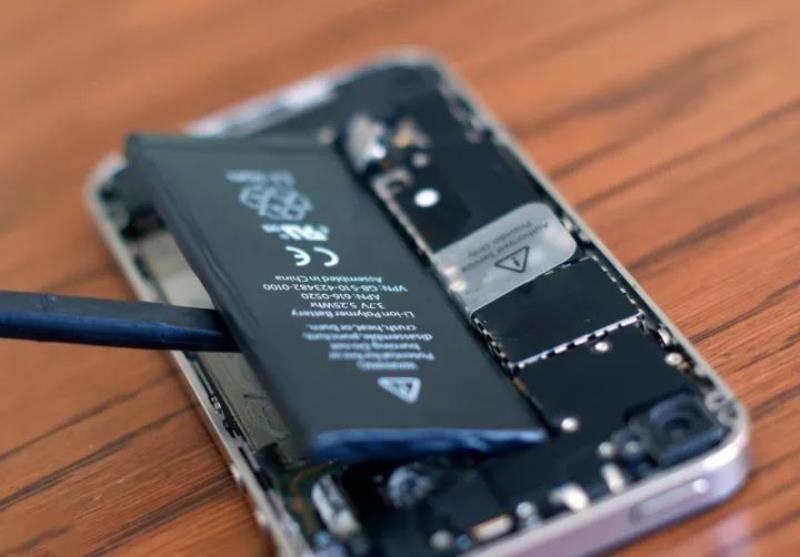 苹果原装电池多少钱一个（苹果手机更换电池服务）(1)