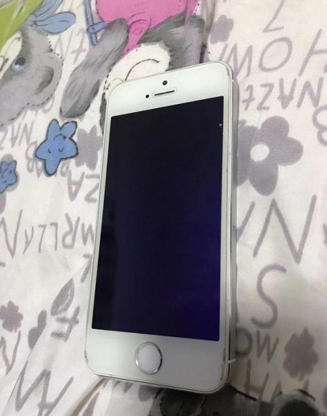 iphone5s上市价格多少（iphone实体店价格查询）(1)