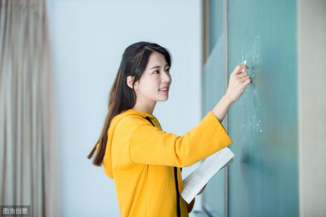 怎么跟女生聊天开场白，和女孩聊天什么样开场白更好