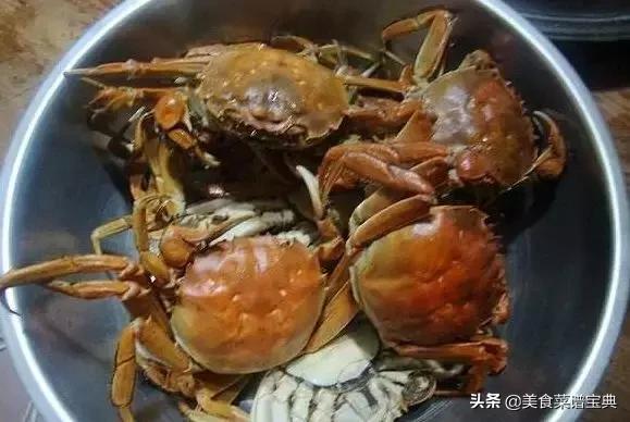螃蟹蒸多久最好吃？老渔民教你正确做法，蟹肉鲜嫩美味不流黄(2)