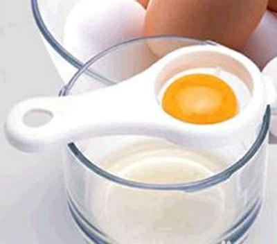 用鸡蛋清去黑头的方法步骤（名门泽佳今天告诉你个正确的鸡蛋清去黑头的效果到底有多好）(2)