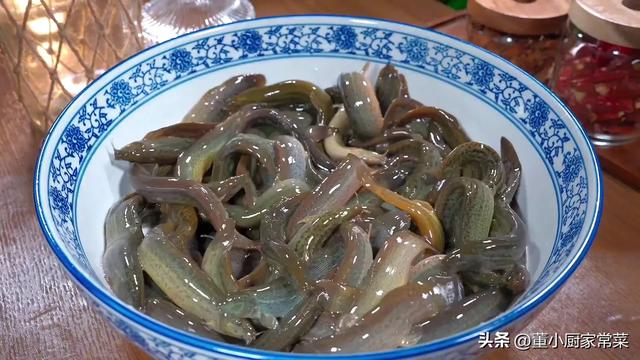 泥鳅怎么做好吃（大厨分享2种特色做法）(1)