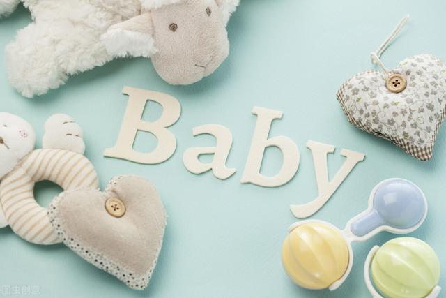 新生儿0到3个月的玩具（0到3个月婴儿的必备玩具以及正常表现）(2)