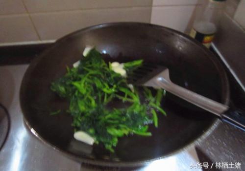丸子菠菜汤家常做法 肉丸菠菜汤老少皆宜的美味(5)