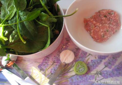 丸子菠菜汤家常做法 肉丸菠菜汤老少皆宜的美味(1)