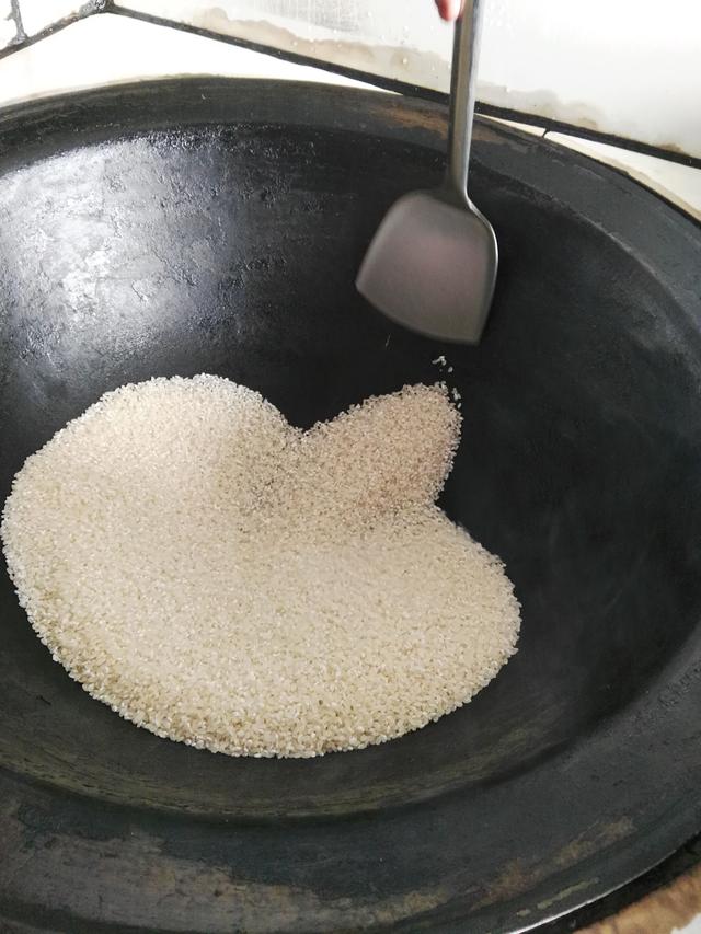 湖北炒米子是直接吃的吗（过年回家你吃炒米了吗）(4)