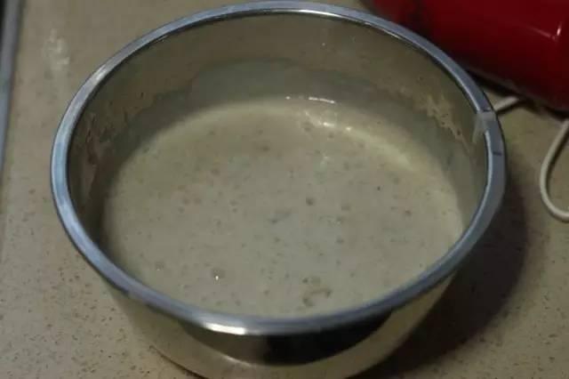 灌汤小笼包汤汁的做法（鲜美多汁的小笼包）(12)