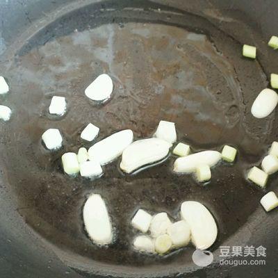 素炒莴笋丝家常做法（清炒莴笋丝的做法）(4)
