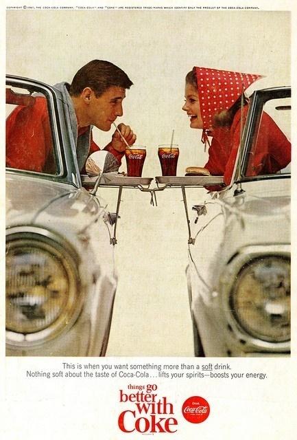 绝对经典的可口可乐广告（一起来看60年代幸福甜蜜的可口可乐的广告）