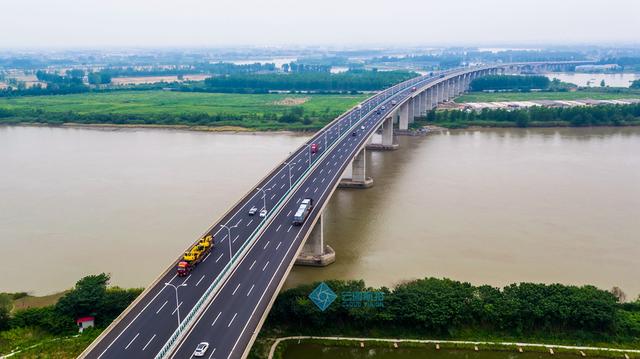 泰州大桥总长多少公里（江苏泰州这座长江大桥）(7)