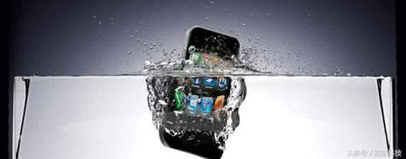手机进水不要怕教你解决办法（手机进水不要慌）(4)