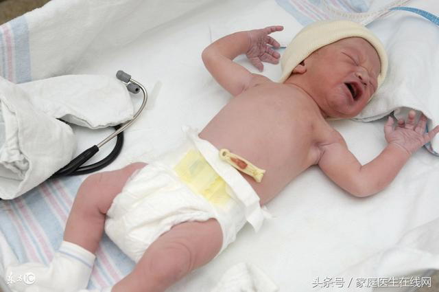 宝宝肚脐眼里有脏东西怎么清理（如何清理宝宝肚脐眼的脏物）(3)