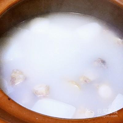 牛骨头汤的做法和配料（牛骨萝卜汤的做法）(8)