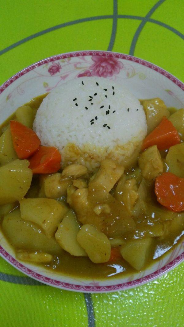 咖喱土豆家庭版：咖喱土豆的做法(1)