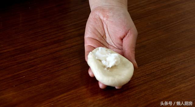 正宗鸡蛋灌饼制作酱的做法（教你熬一碗秘制刷酱）(16)
