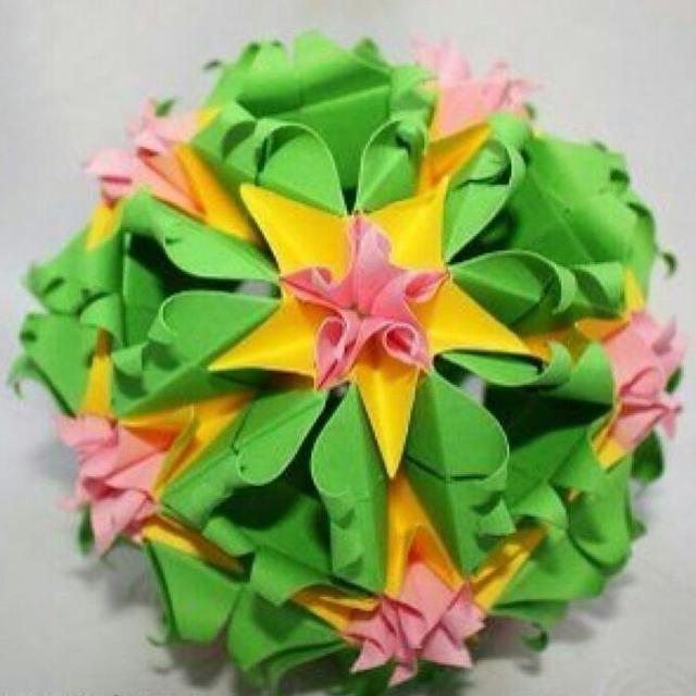 玫瑰纸花球折纸教程（漂亮太漂亮了）(2)