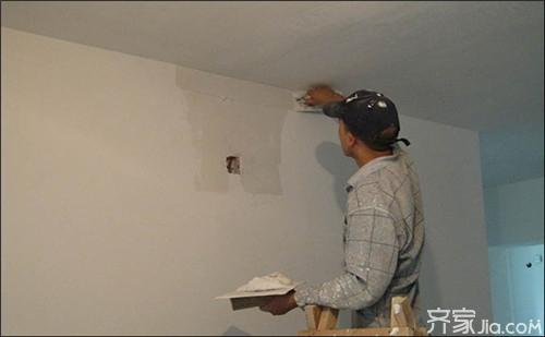 墙上刮腻子要不要铲白泥（刮腻子前要不要铲旧墙面）(2)