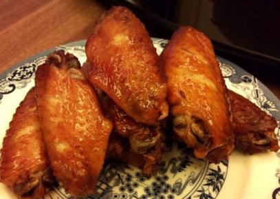 微波炉怎么烤鸡中翅好吃（菜谱-超简单的微波炉烤鸡翅）(2)