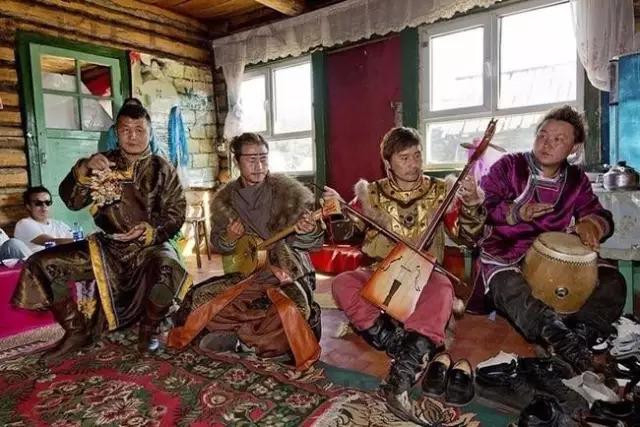 蒙古族包含多少种族（10个讲蒙古语的民族）(9)